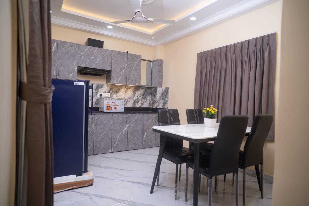 Deluxe Room (Third Floor – No Kitchen - 301)